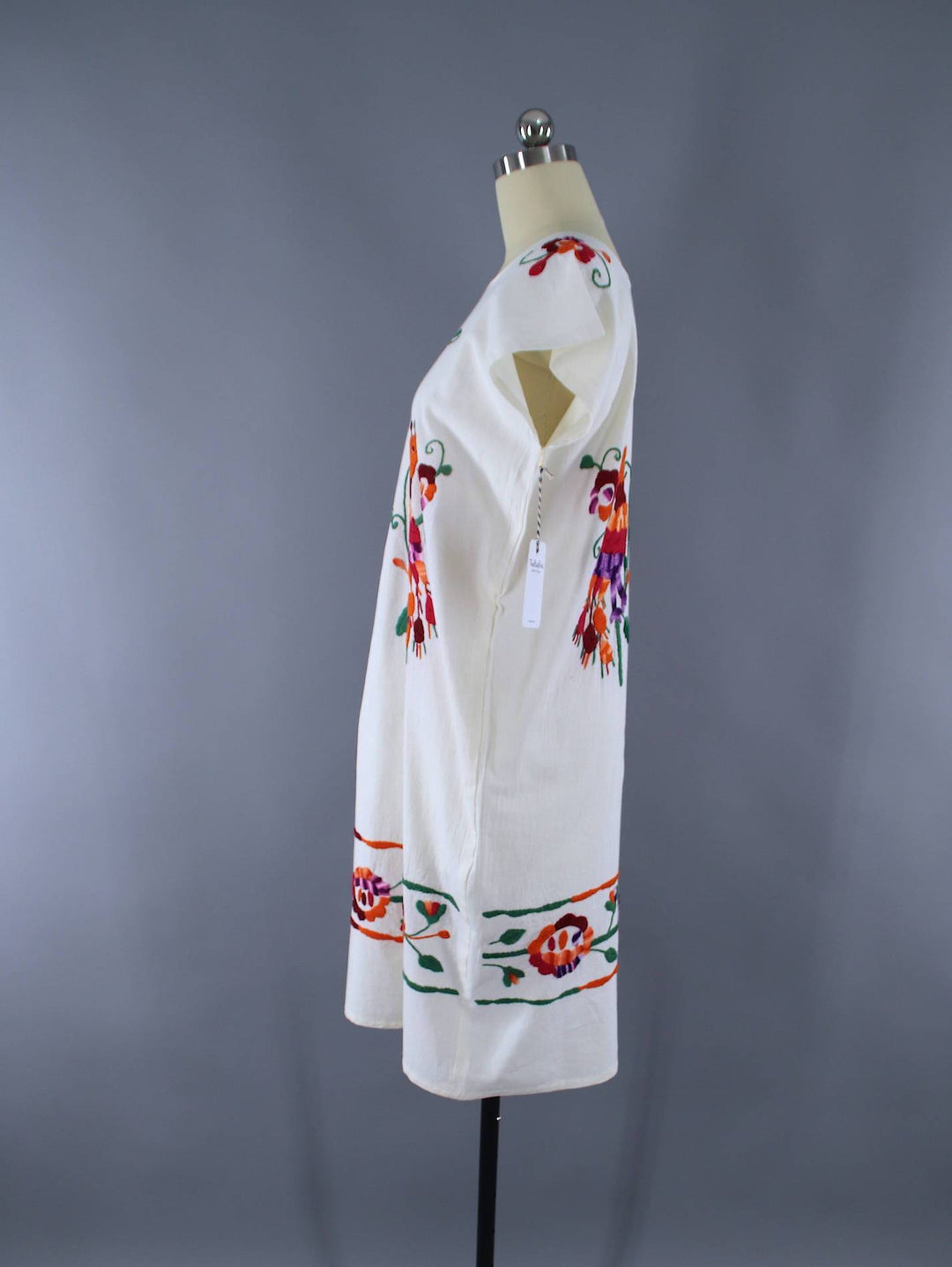 Vintage 1970s Oaxacan Mexican Embroidered Cotton Gauze Caftan Dress / White &amp; Orange Birds - ThisBlueBird