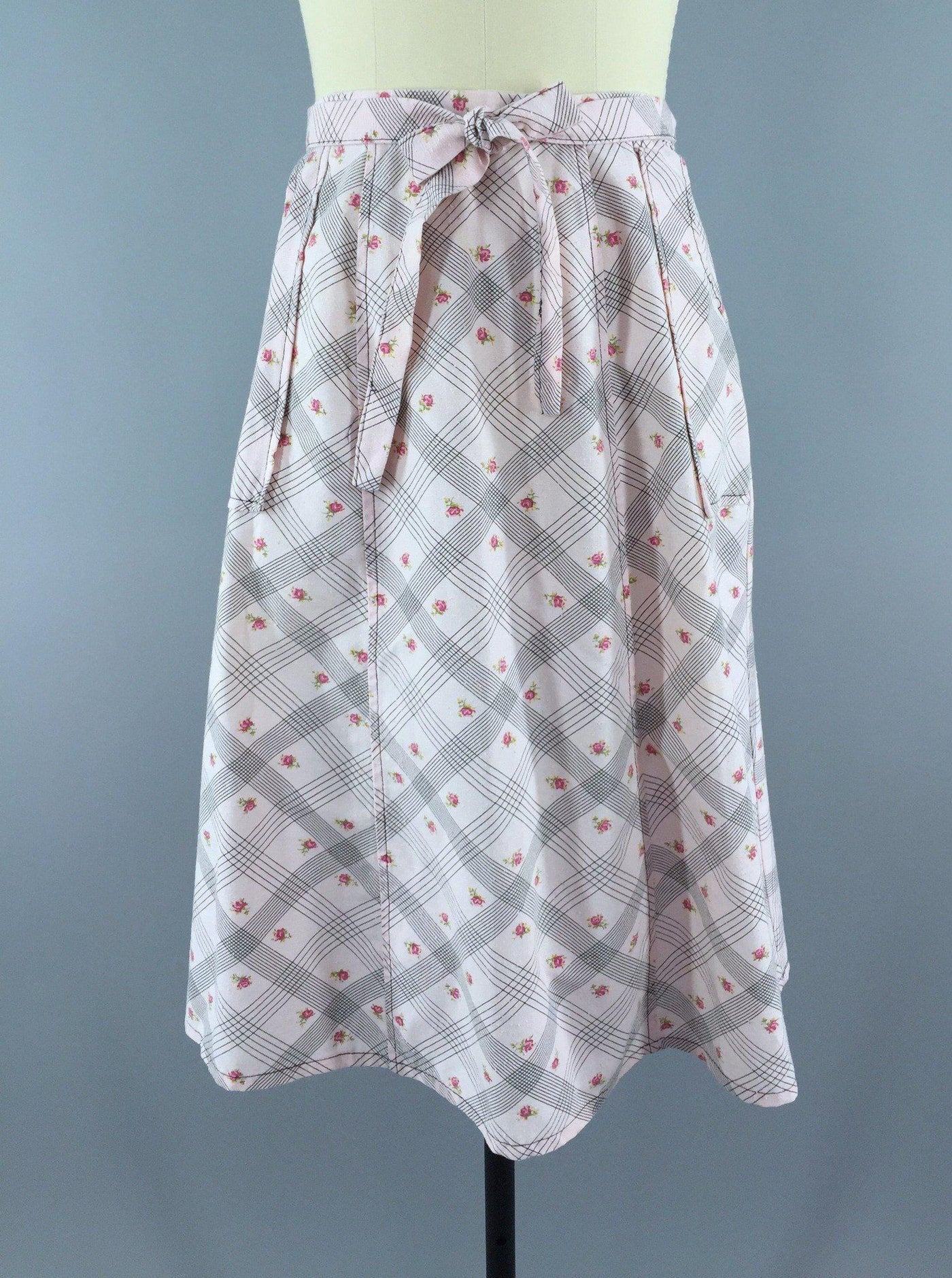 Vintage 1970s Wrap Skirt with Pink Rose Floral Print - ThisBlueBird