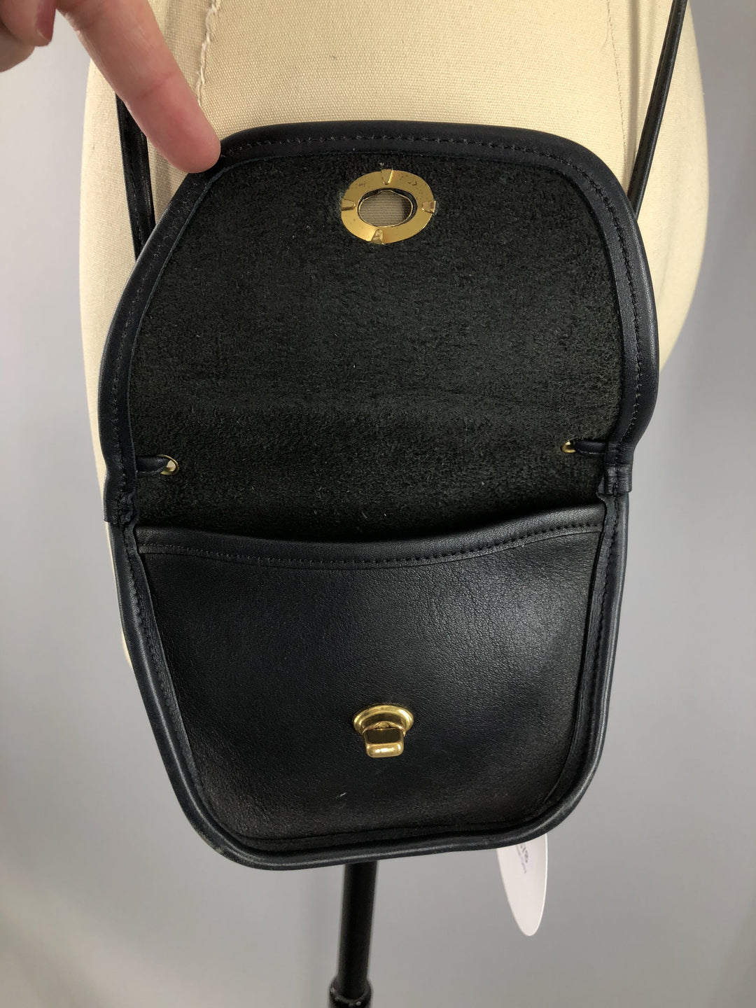 Vintage 1980s Black Leather COACH Cross Body Messenger Bag - ThisBlueBird