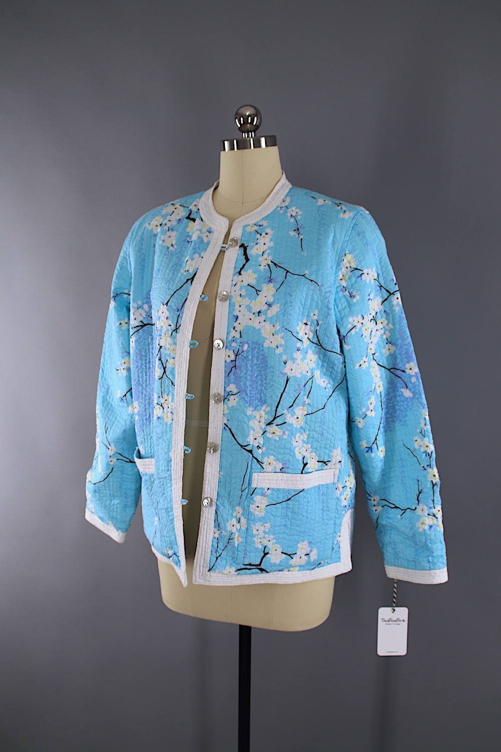 Vintage 1980s Cotton Kantha Quilted Jacket / Reversible Blue Cherry Blossom / White Eyelet - ThisBlueBird