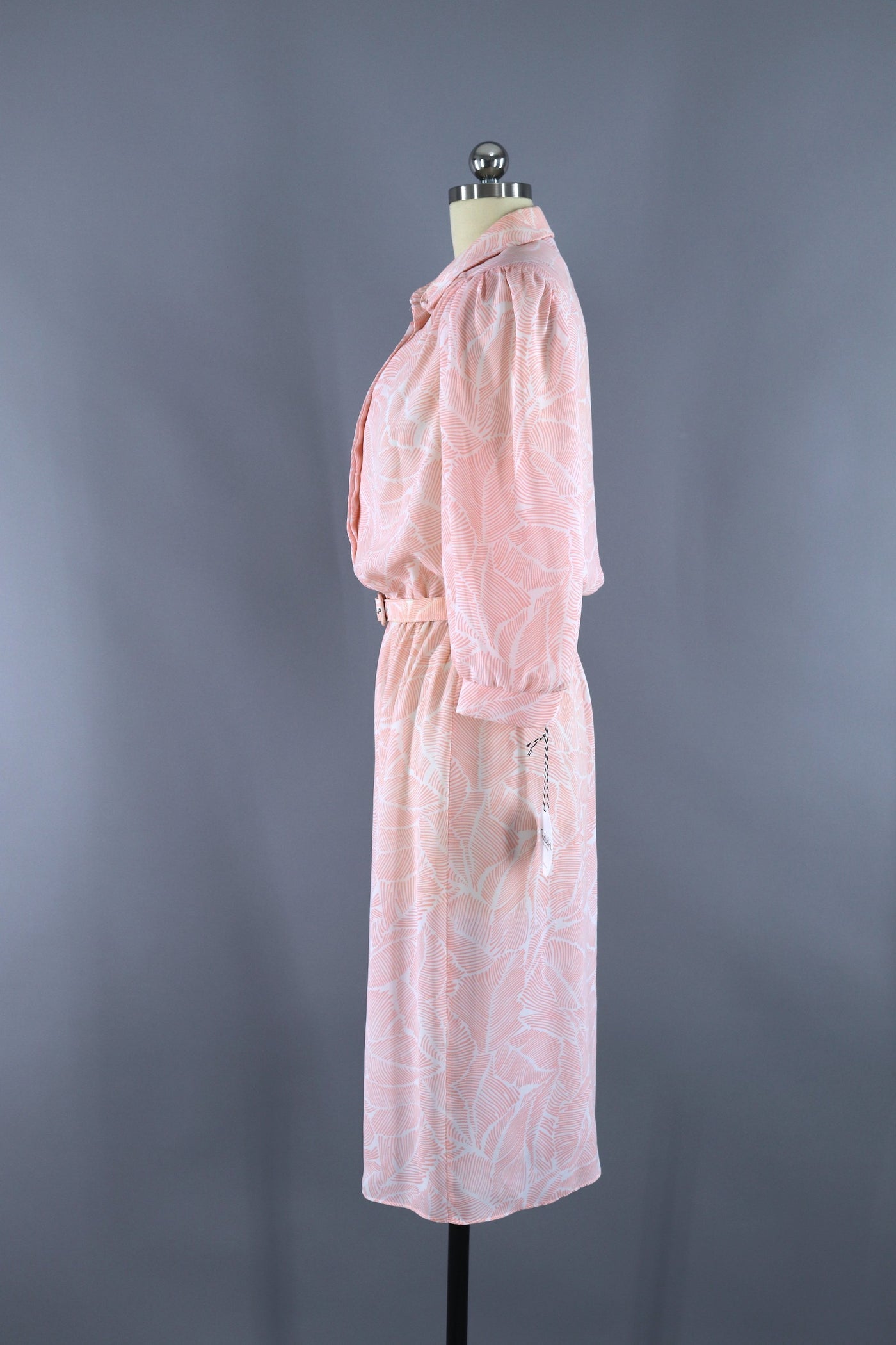 Vintage 1980s Day Dress / Peach Pink Palm Leaves Print - ThisBlueBird
