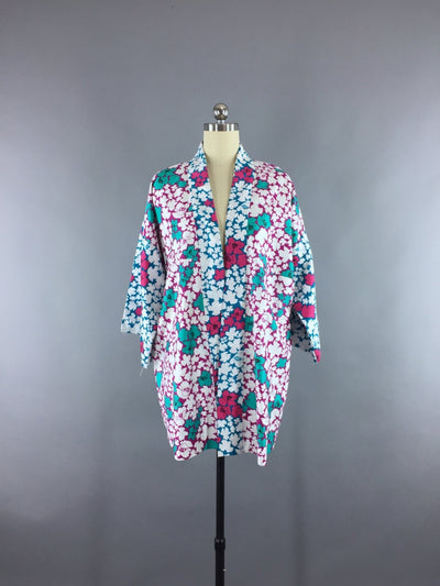 Vintage 1980s Happi Coat Kimono Cardigan / White Floral Cotton Sateen - ThisBlueBird