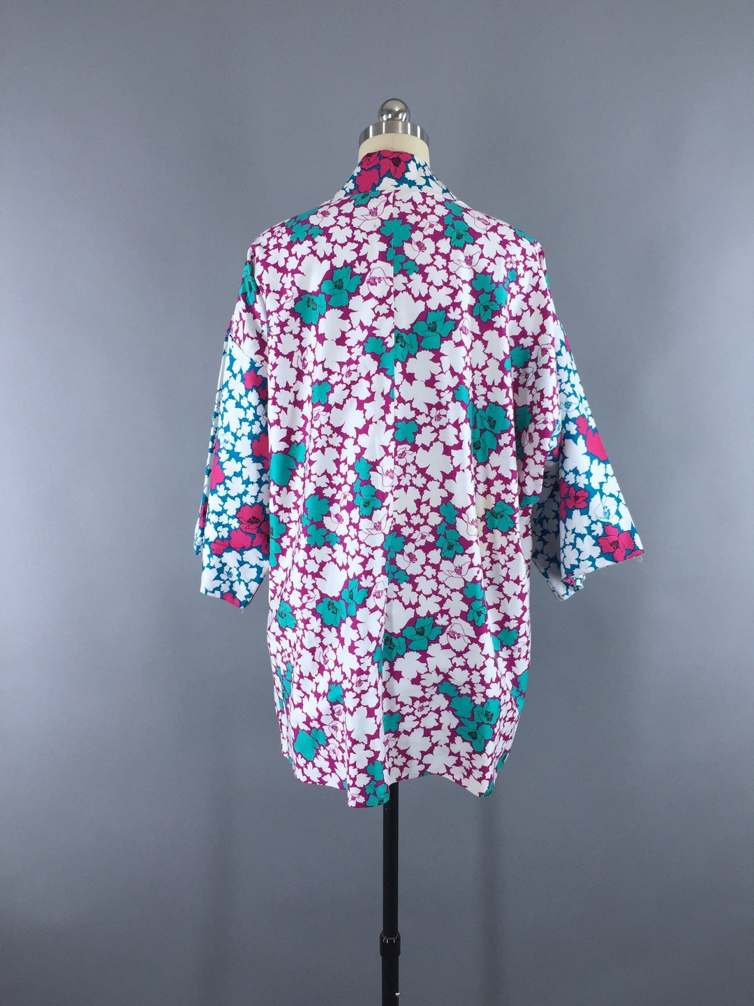 Vintage 1980s Happi Coat Kimono Cardigan / White Floral Cotton Sateen - ThisBlueBird