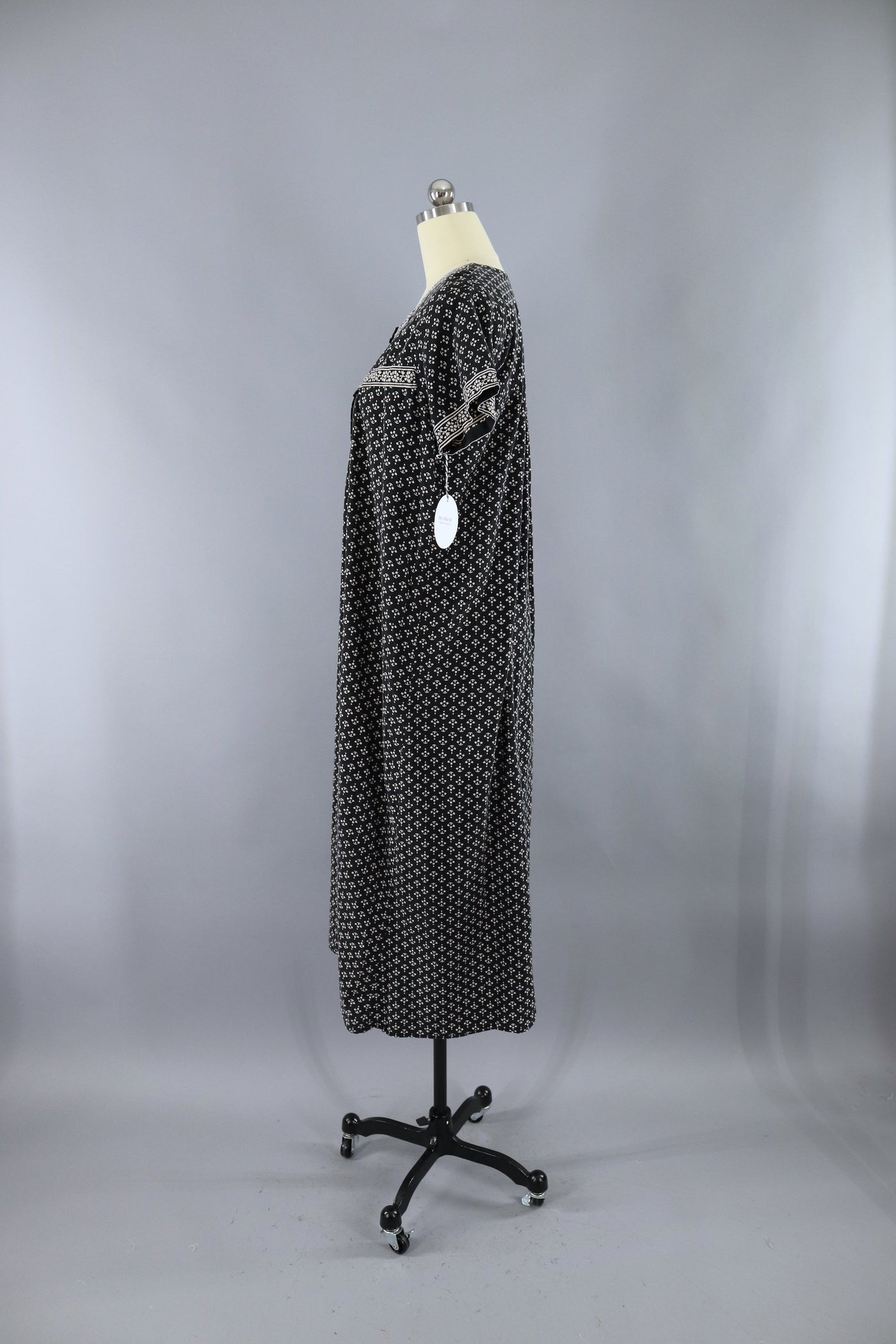 Vintage 1980s Indian Cotton Maxi Dress / Black and White Print - ThisBlueBird
