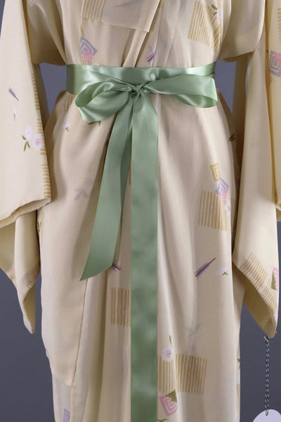 Vintage 1980s Silk Kimono Robe / Pale Ivory Yellow Pastel - ThisBlueBird