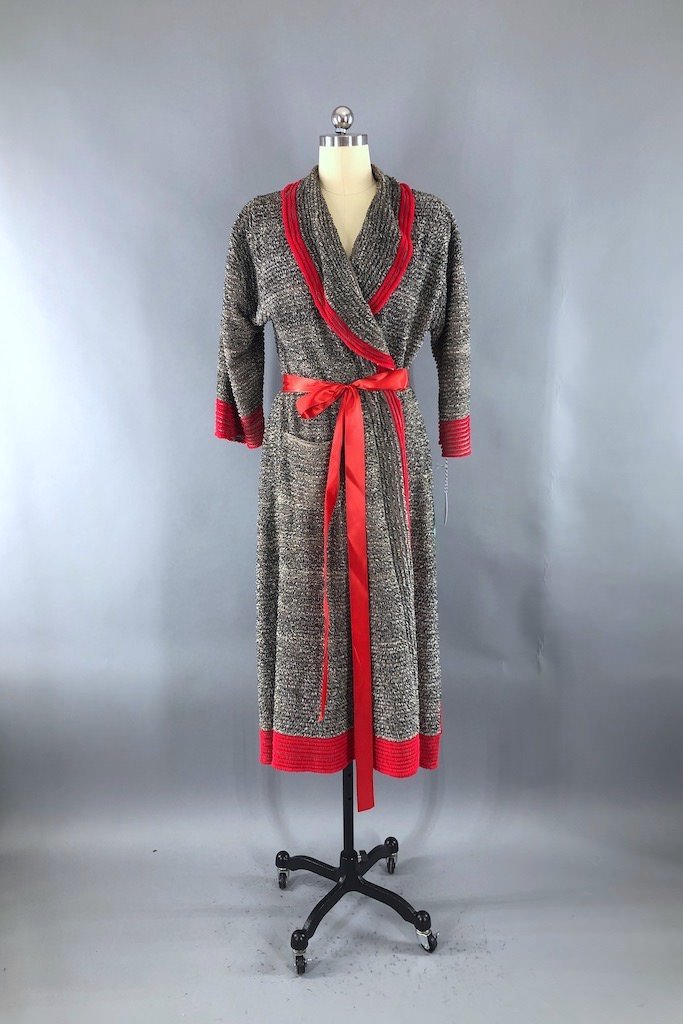 Vintage Black Chenille Peacock Bathrobe  ThisBlueBird