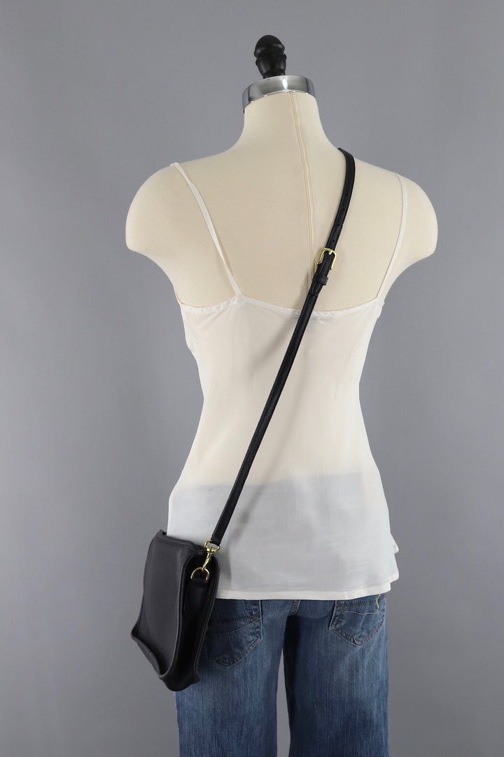 Vintage Black Leather Coach Crossbody Bag B2P 9455 - ThisBlueBird