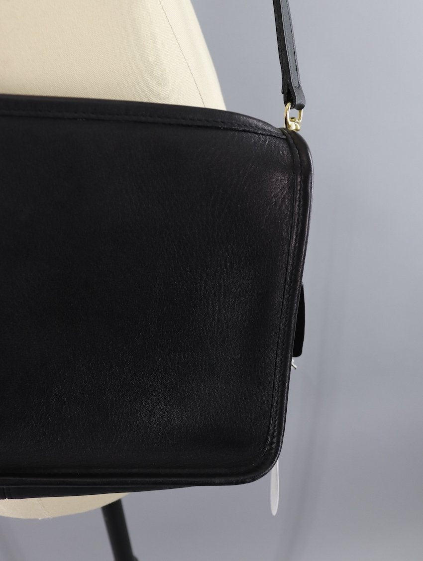 Vintage Black Leather Coach Crossbody Bag DP4-9455 - ThisBlueBird