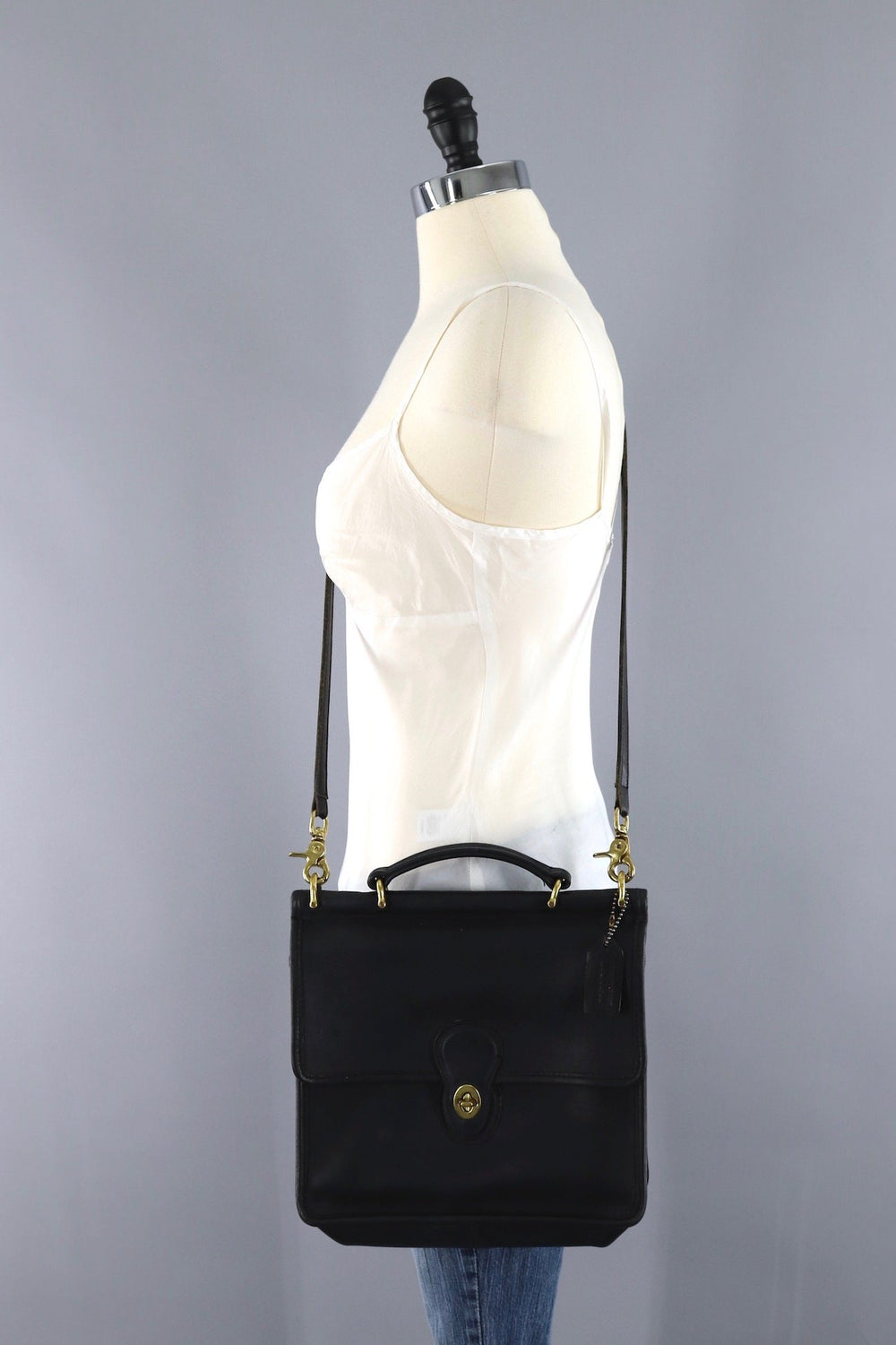 Vintage Coach Willis Medium Messenger Bag Black Leather Style H4C 9927 - ThisBlueBird
