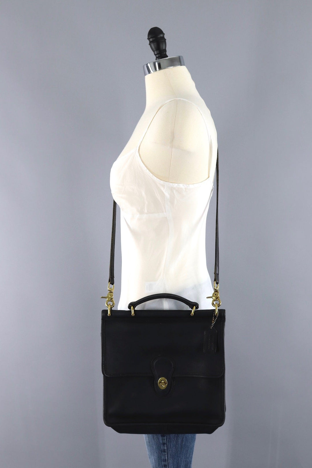 Vintage Coach Willis Medium Messenger Bag Black Leather Style H4C 9927 - ThisBlueBird