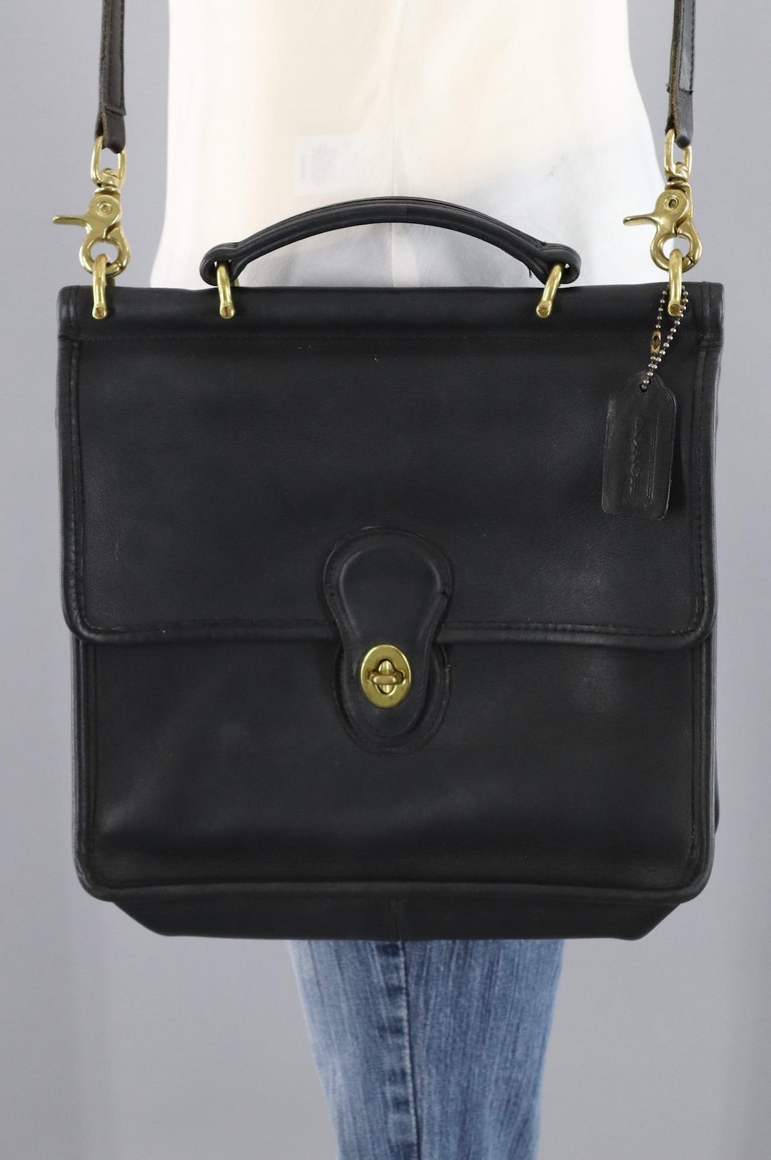 Vintage Coach Willis Medium Messenger Bag Black Leather Style H4C 9927 - ThisBlueBird