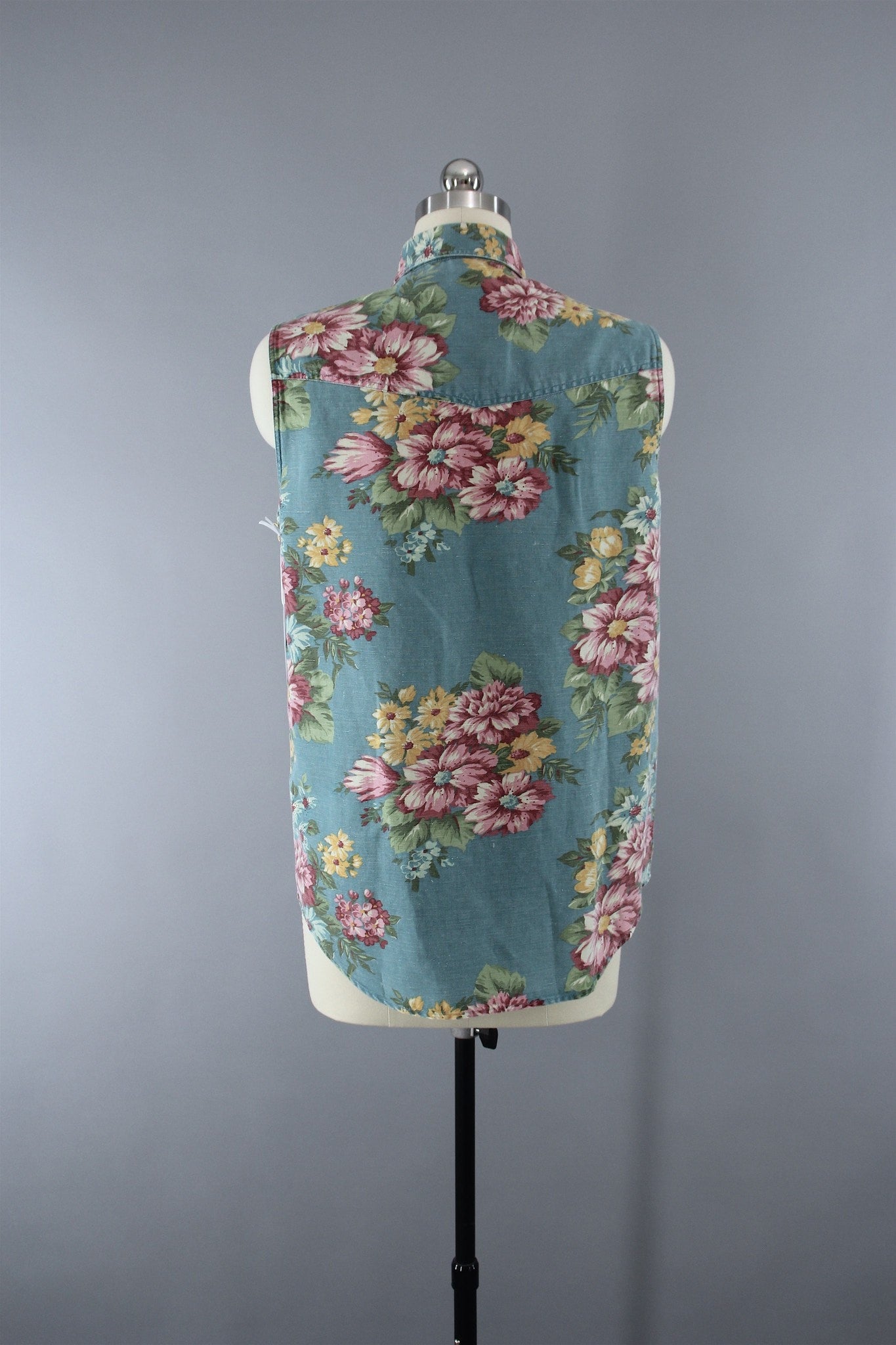 Vintage Floral Print Denim Sleeveless Western Shirt - ThisBlueBird