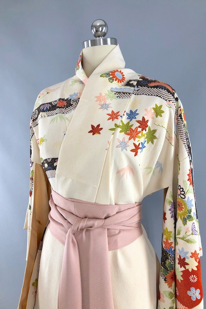 Vintage Ivory & Black Floral Silk Kimono Robe-ThisBlueBird - Modern Vintage