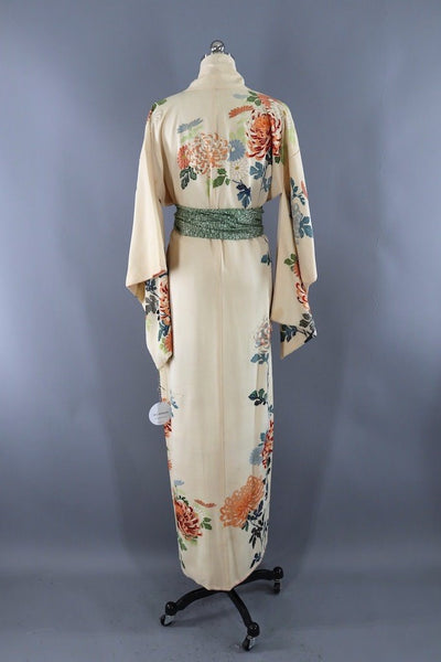 Vintage Ivory Chrysanthemum Silk Kimono ThisBlueBird