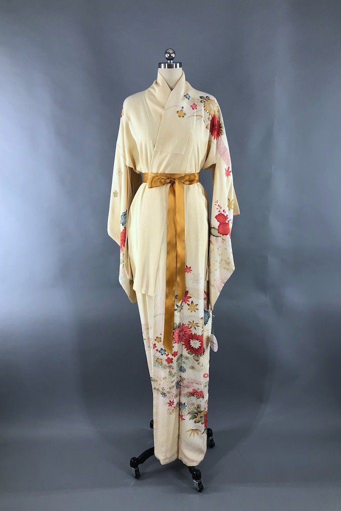 Vintage Ivory Chrysanthmum Silk Kimono Robe-ThisBlueBird - Modern Vintage