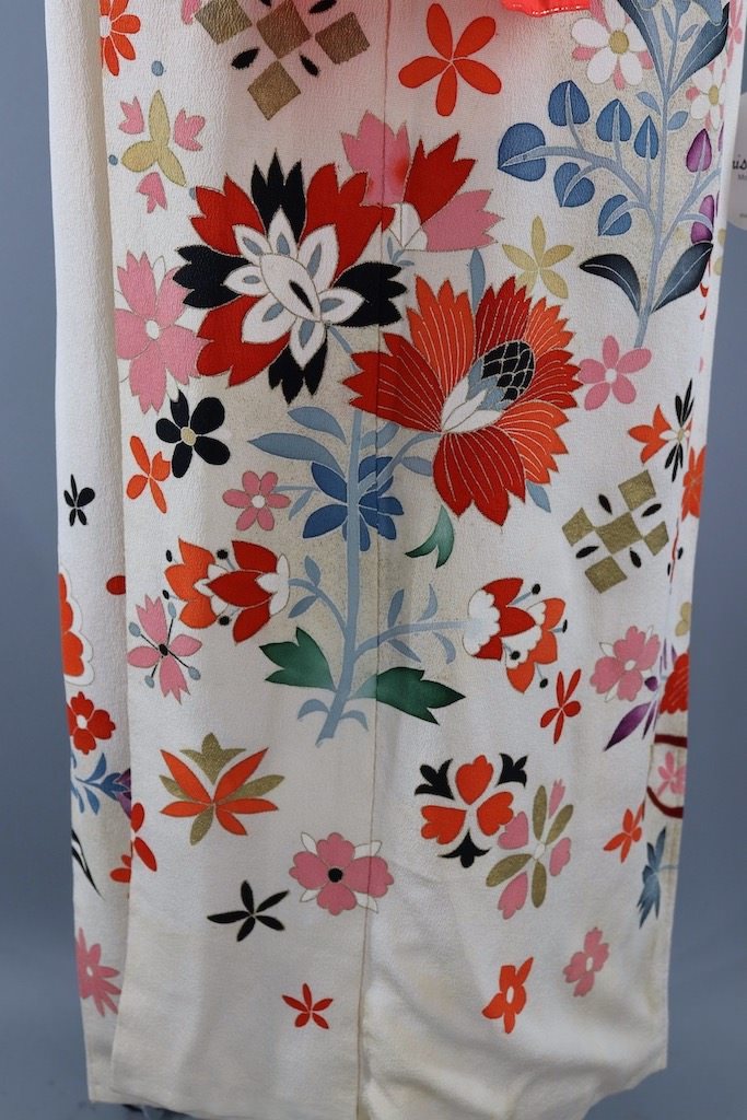 Vintage Ivory Floral Print Silk Kimono Robe ThisBlueBird