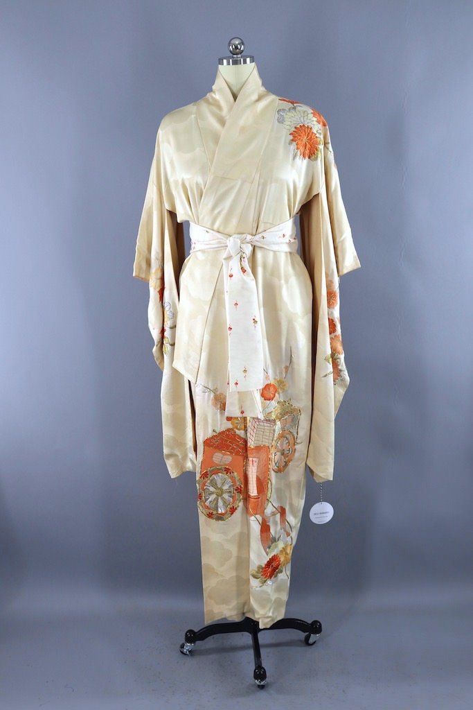 Vintage Ivory Silk Embroidered Kimono Robe – ThisBlueBird
