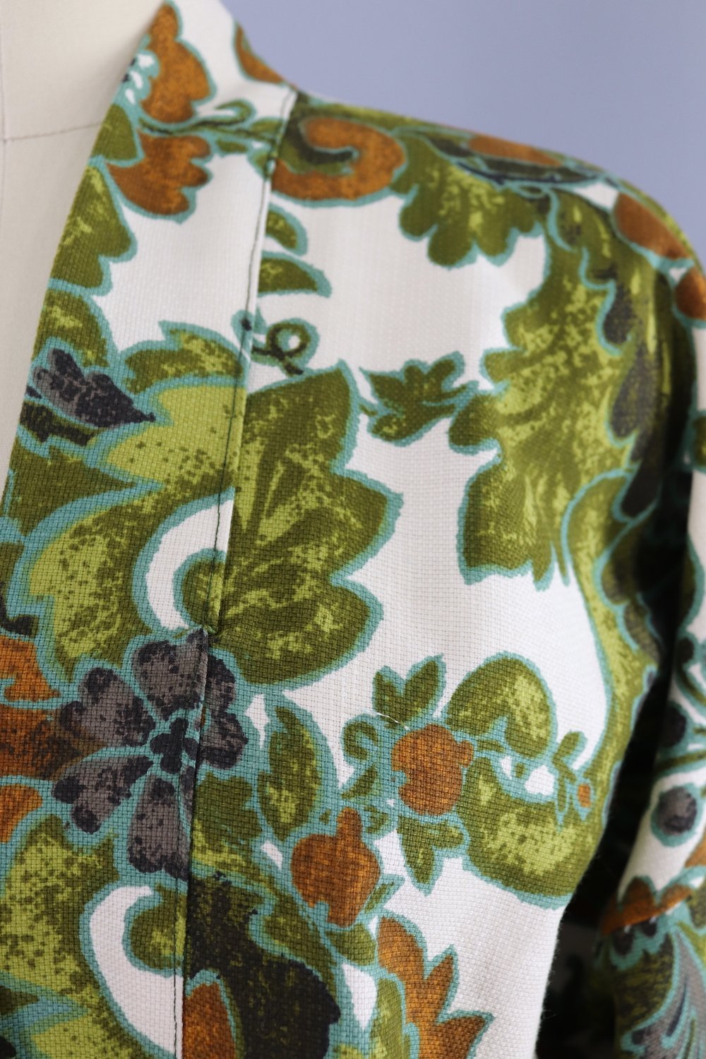 Vintage Kimono Jacket / 1970s Olive Green Floral Print – ThisBlueBird
