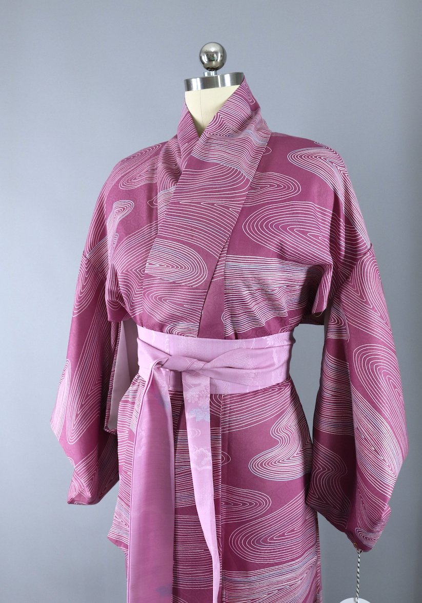 Vintage Kimono Robe / Purple Waves of Majesty - ThisBlueBird