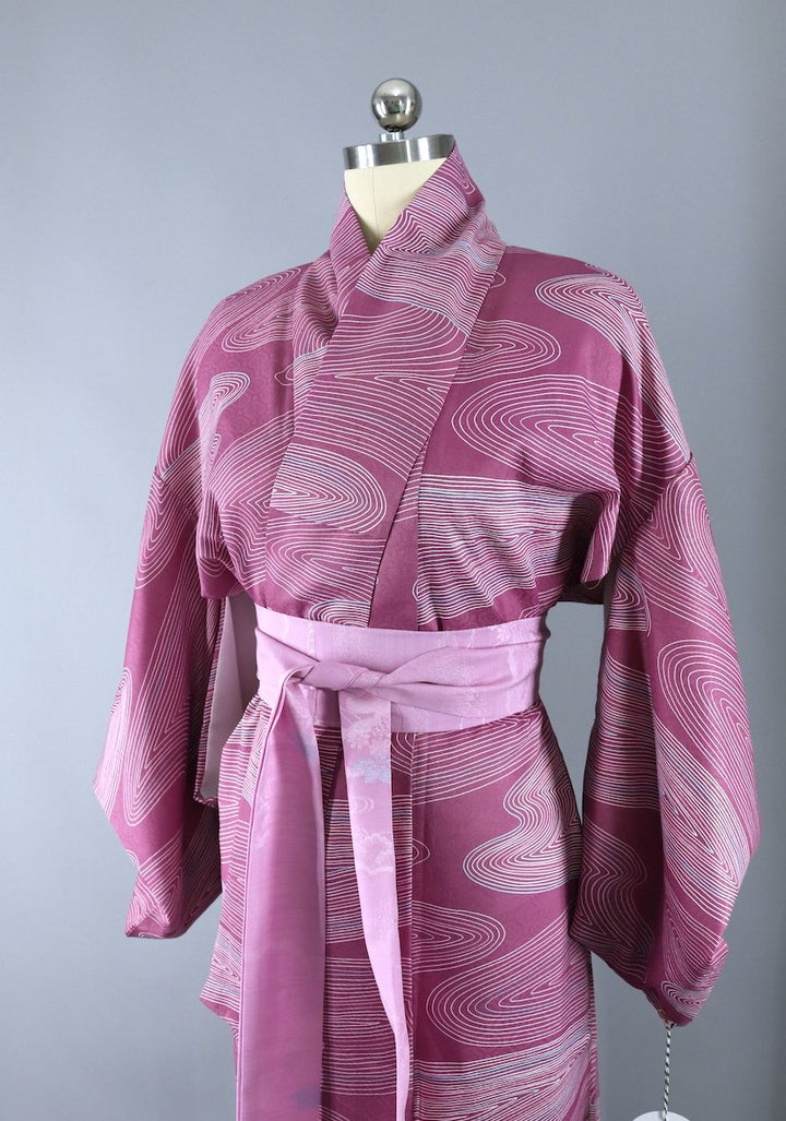 Vintage Kimono Robe / Purple Waves of Majesty - ThisBlueBird