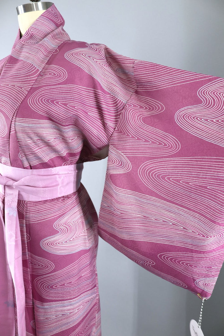 Vintage Kimono Robe / Purple Waves of Majesty - ThisBlueBird