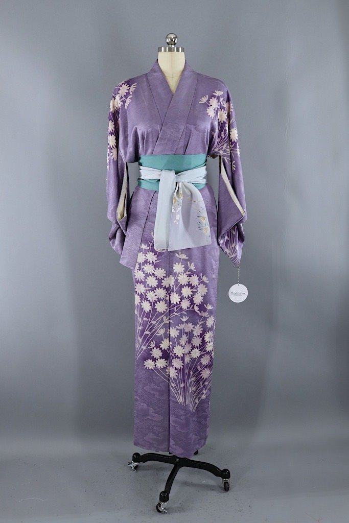Vintage Lavender Floral Silk Kimono Robe – ThisBlueBird