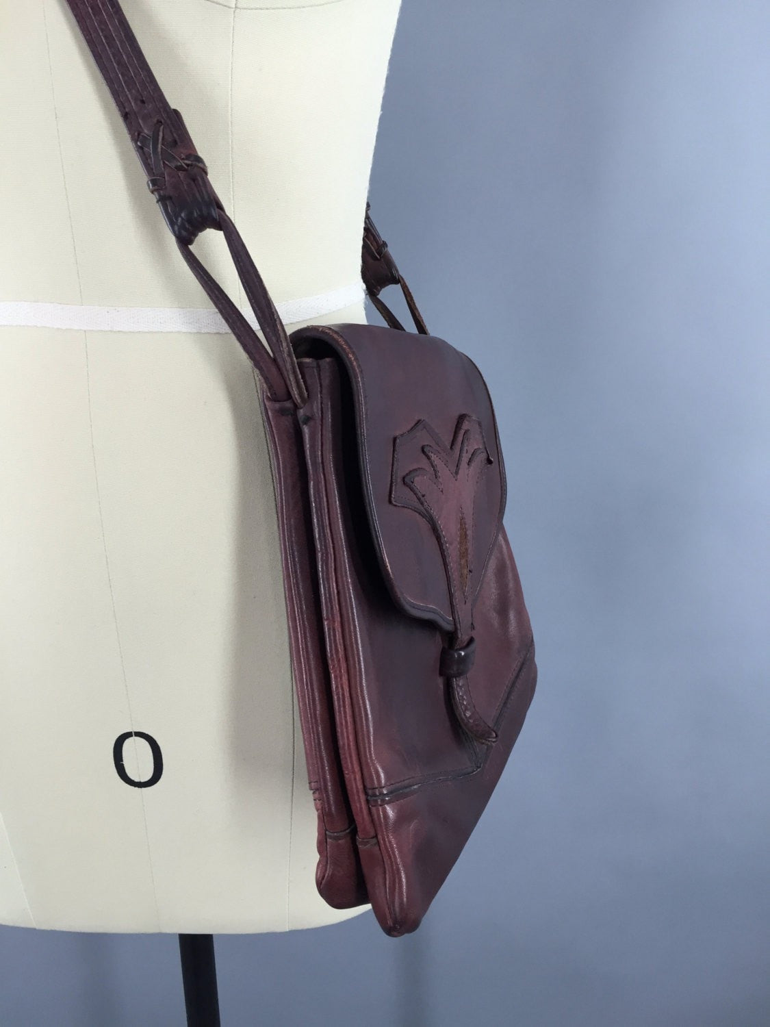 Vintage Leather Handbag / 1960s-70s Shoulder Crossbody Purse - ThisBlueBird