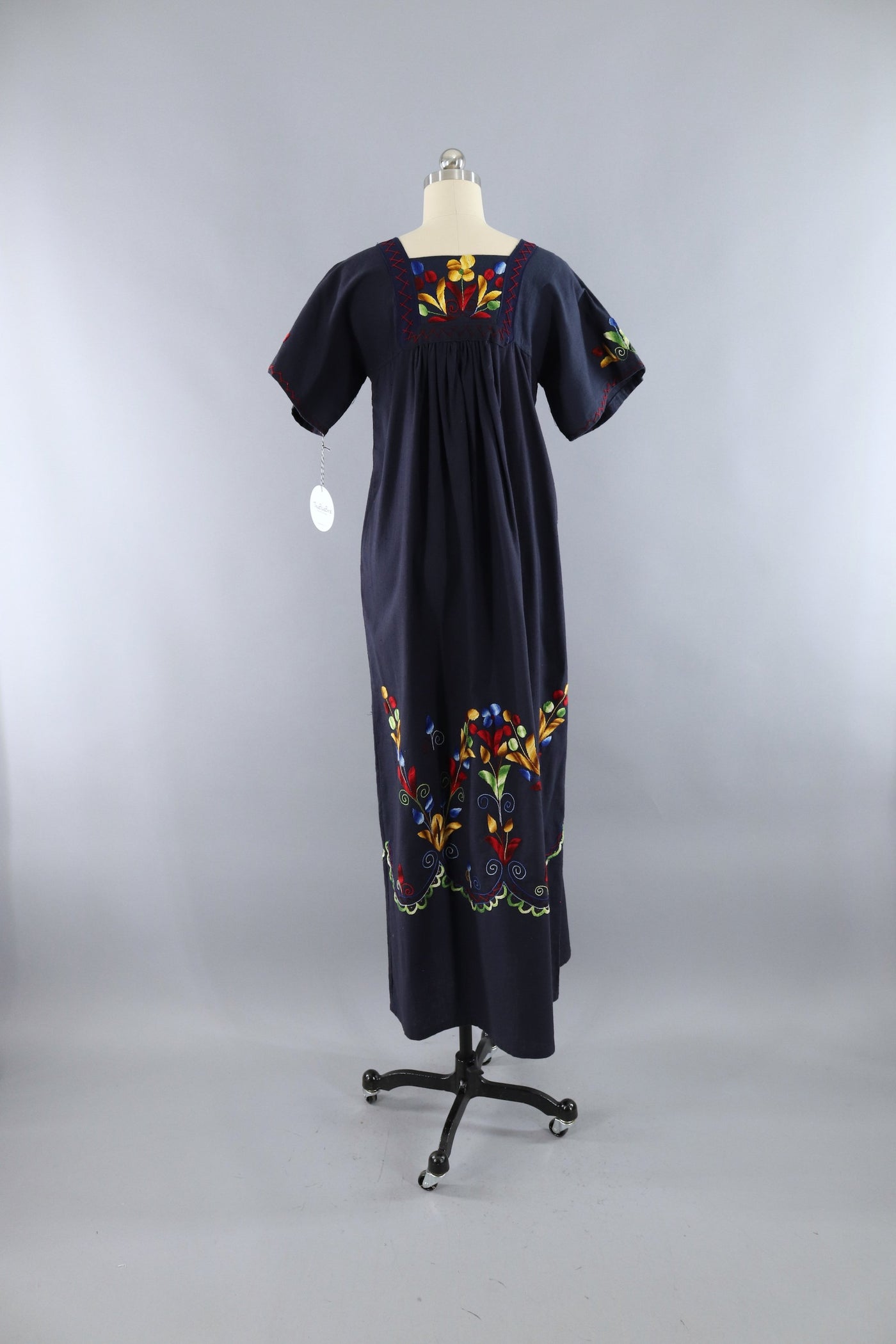 Vintage Mexican Caftan Dress / Navy Blue Floral Embroidery – ThisBlueBird