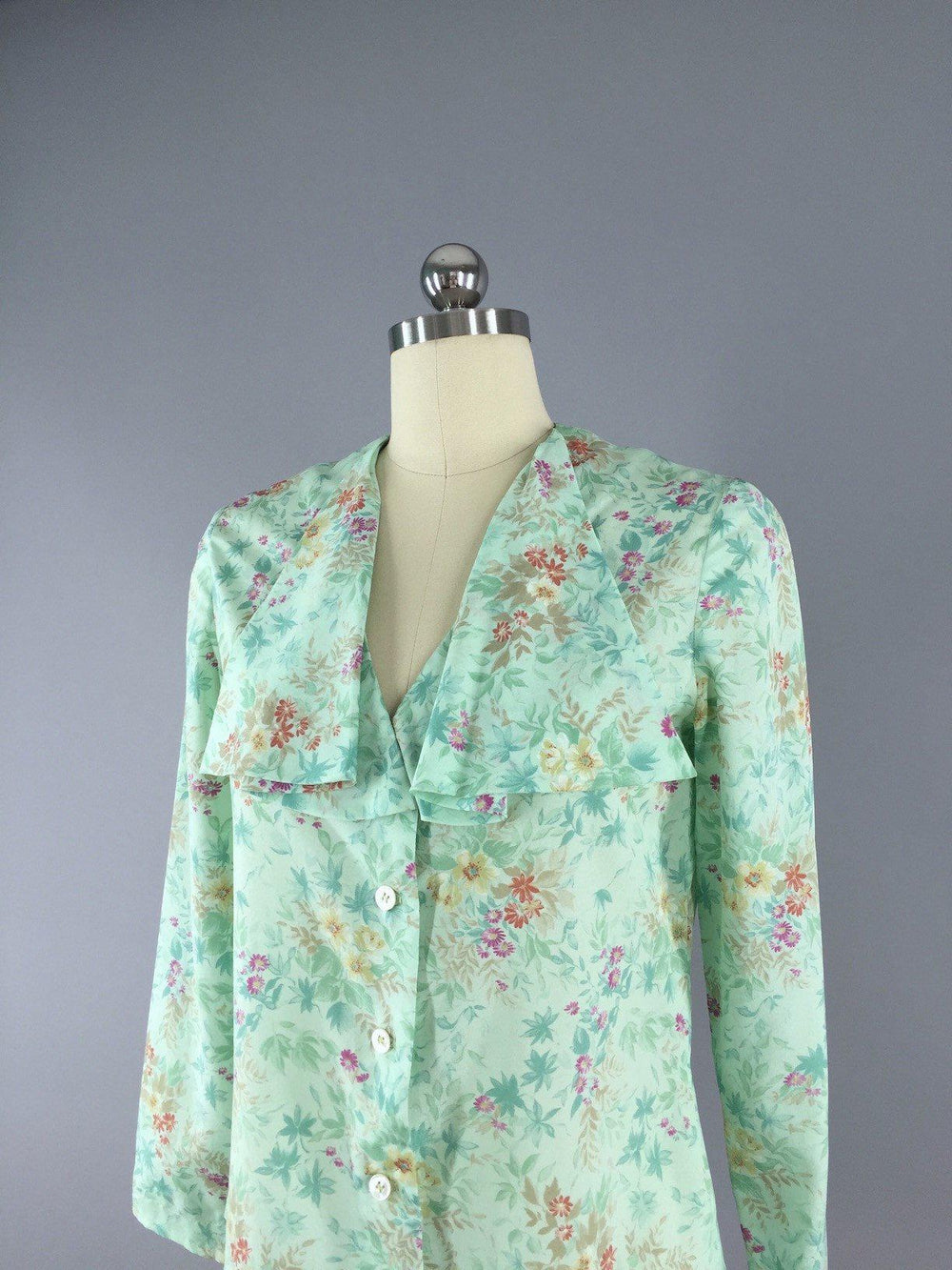 Vintage Mint Green Floral Blouse - ThisBlueBird