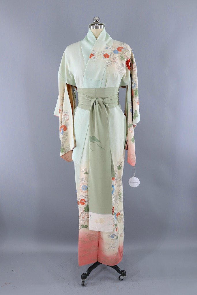 Vintage Pale Green Embroidered Floral Silk Kimono Robe-ThisBlueBird - Modern Vintage