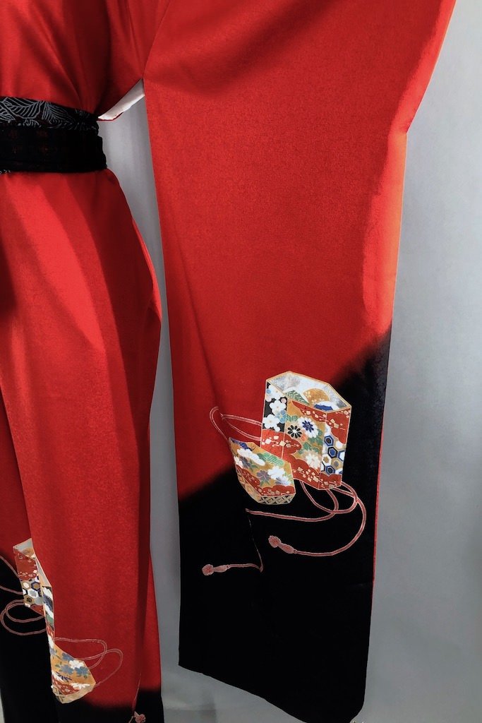 Vintage Red &amp; Black Silk Kimono Robe-ThisBlueBird - Modern Vintage