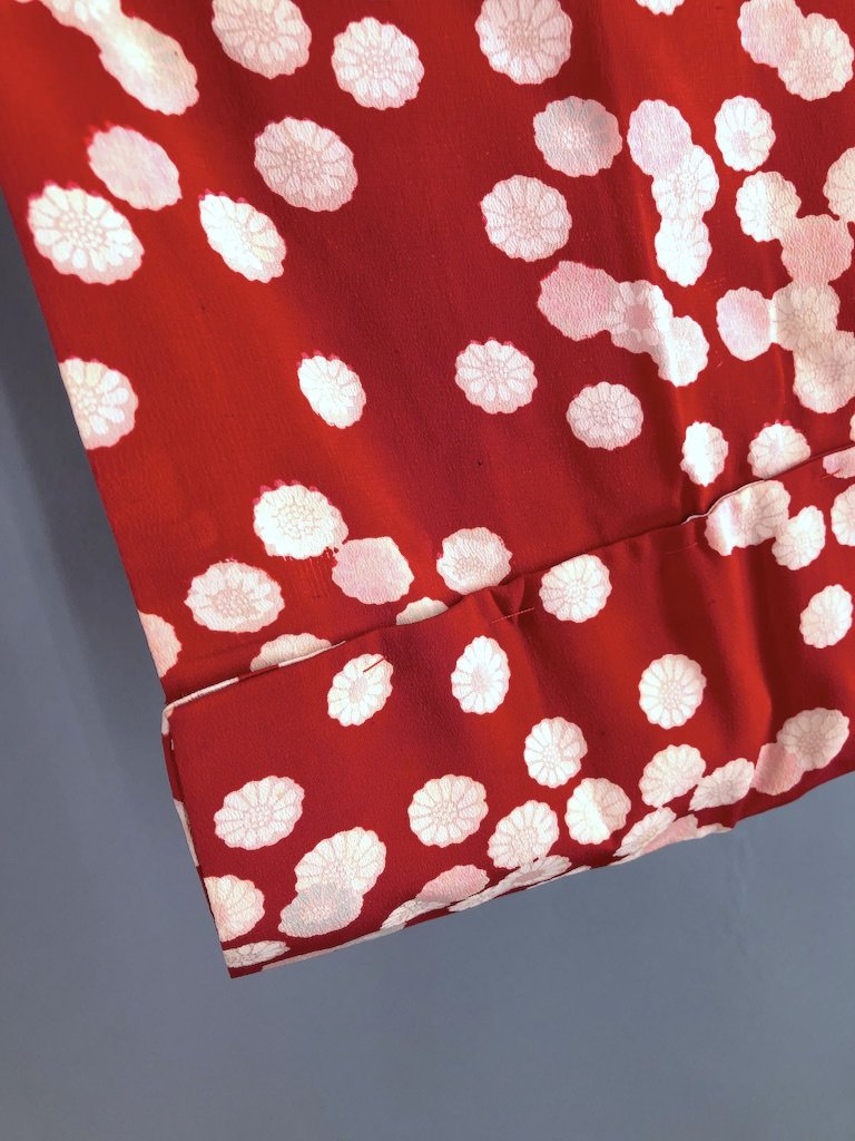 Vintage Red Floral Print Silk Kimono Robe – ThisBlueBird