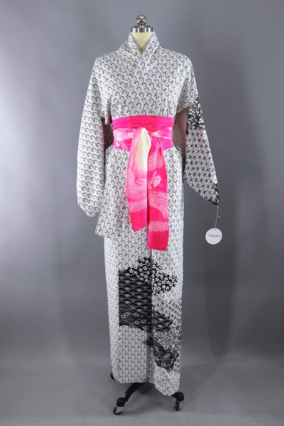 Vintage Sik Kimono Robe / Black and White Floral - ThisBlueBird