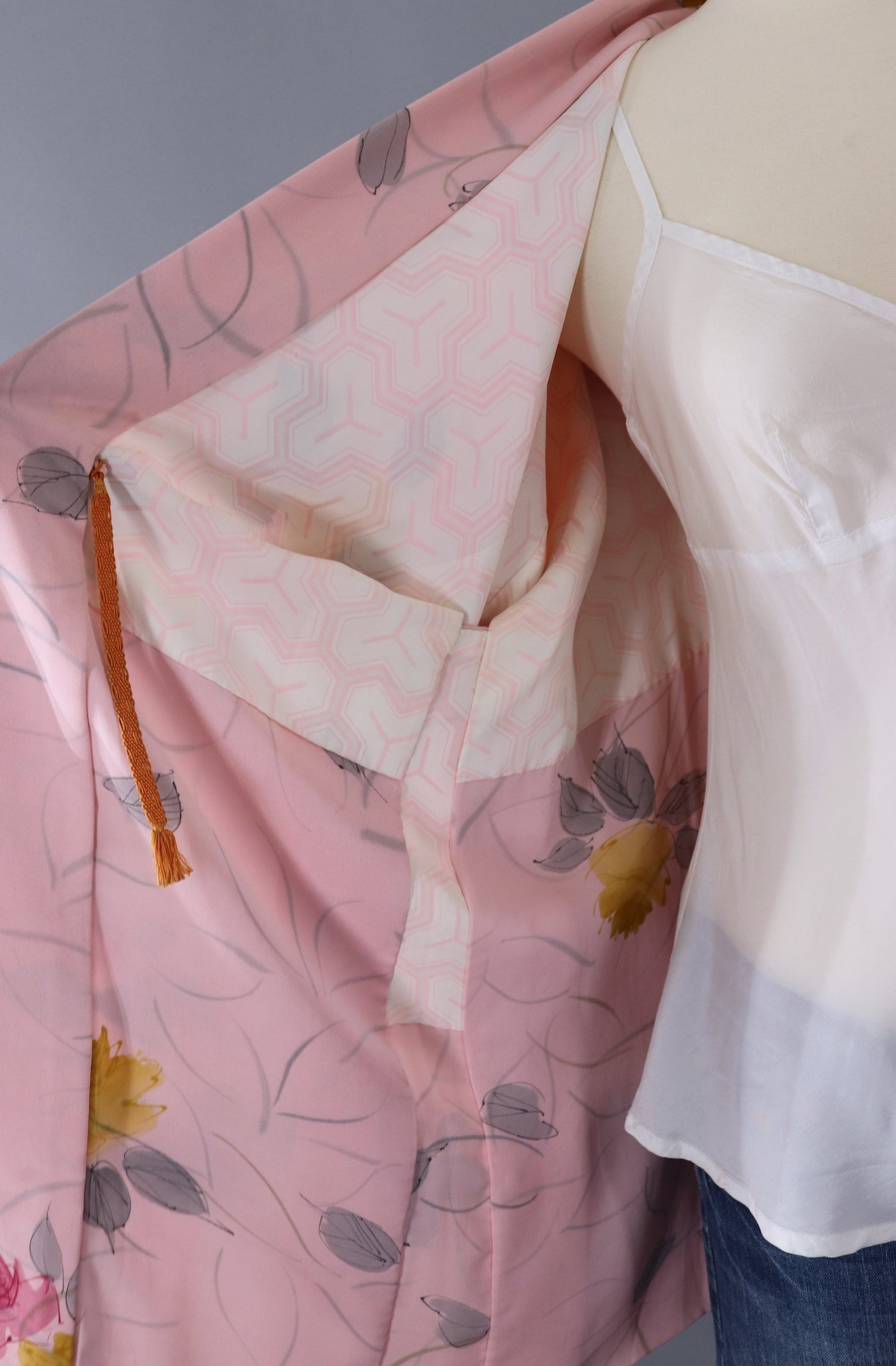 Vintage Silk Kimono Cardigan Jaket / Pastel Pink Rose Floral Print - ThisBlueBird
