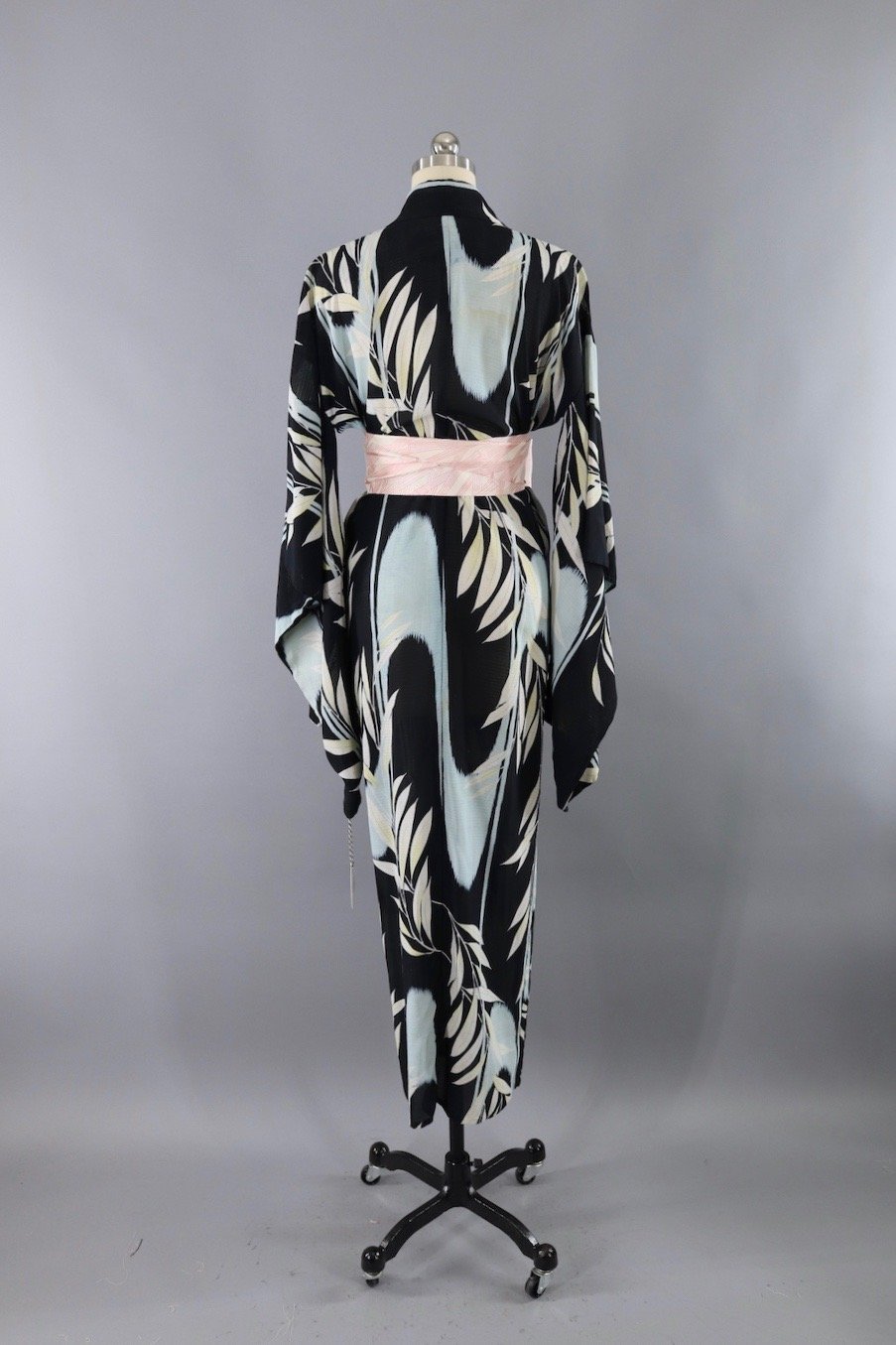 Vintage Silk Kimono Robe / Black &amp; Blue Leaves Print / 1920s 1930s - ThisBlueBird