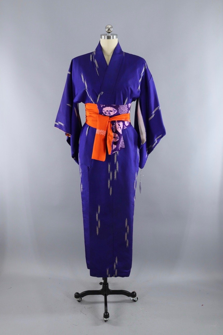 Vintage Silk Kimono Robe / Blue & Grey Arrows - ThisBlueBird
