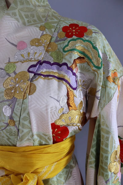 Vintage Silk Kimono Robe / Green and Gold Embroidered Kakeshita-ThisBlueBird - Modern Vintage