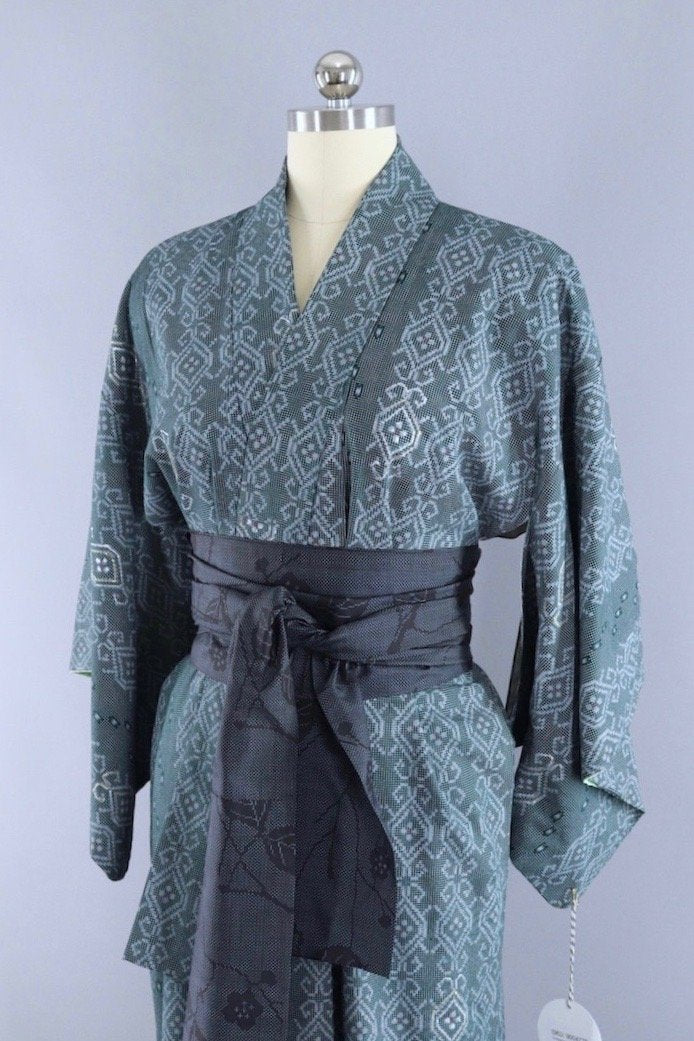 Vintage Silk Kimono Robe / Green Arabesque Print - ThisBlueBird