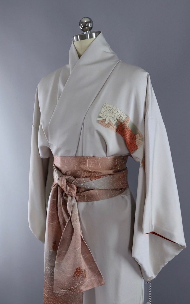 Vintage Silk Kimono Robe / Grey and Salmon Pink Floral - ThisBlueBird