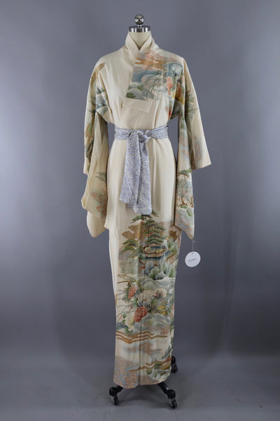 Vintage Silk Kimono Robe / Ivory and Blue Pagodas - ThisBlueBird
