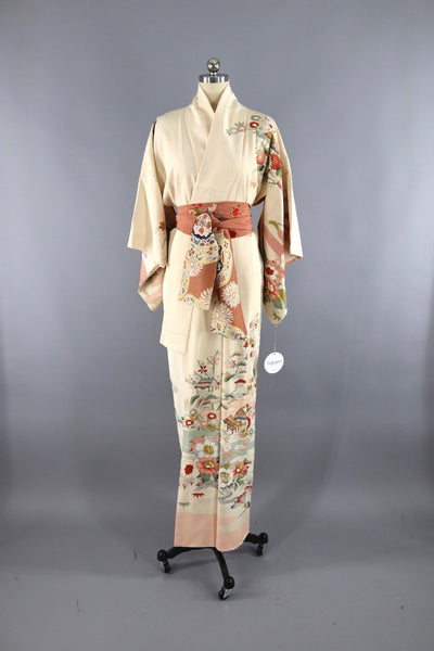 Vintage Silk Kimono Robe / Ivory and Peach Embroidered Floral - ThisBlueBird
