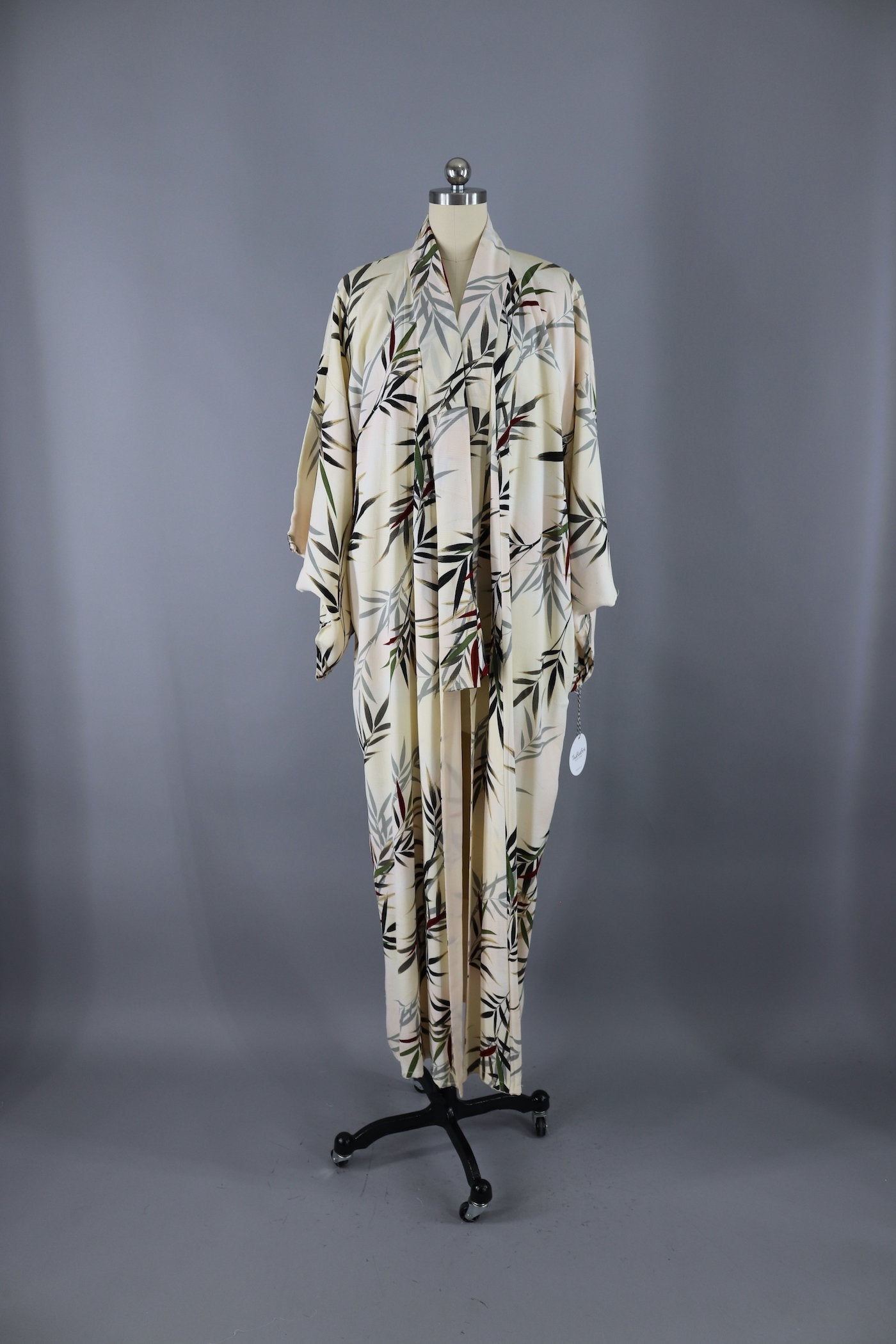 Vintage Silk Kimono Robe / Ivory Bamboo Fronds - ThisBlueBird