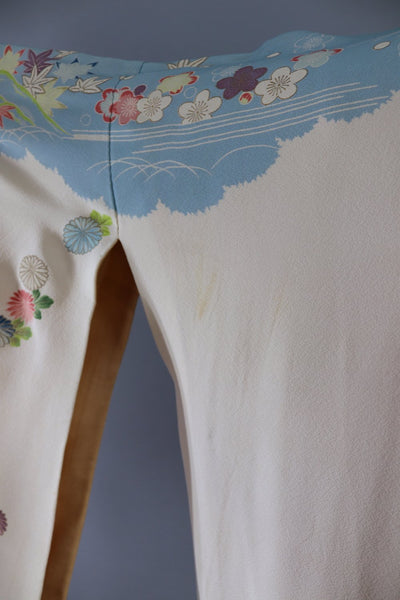 Vintage Silk Kimono Robe / Ivory & Blue Floral Print - ThisBlueBird