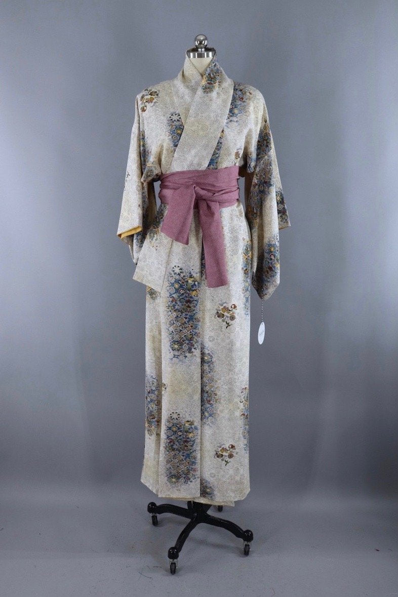 Vintage Silk Kimono Robe / Ivory & Blue Novelty Print - ThisBlueBird