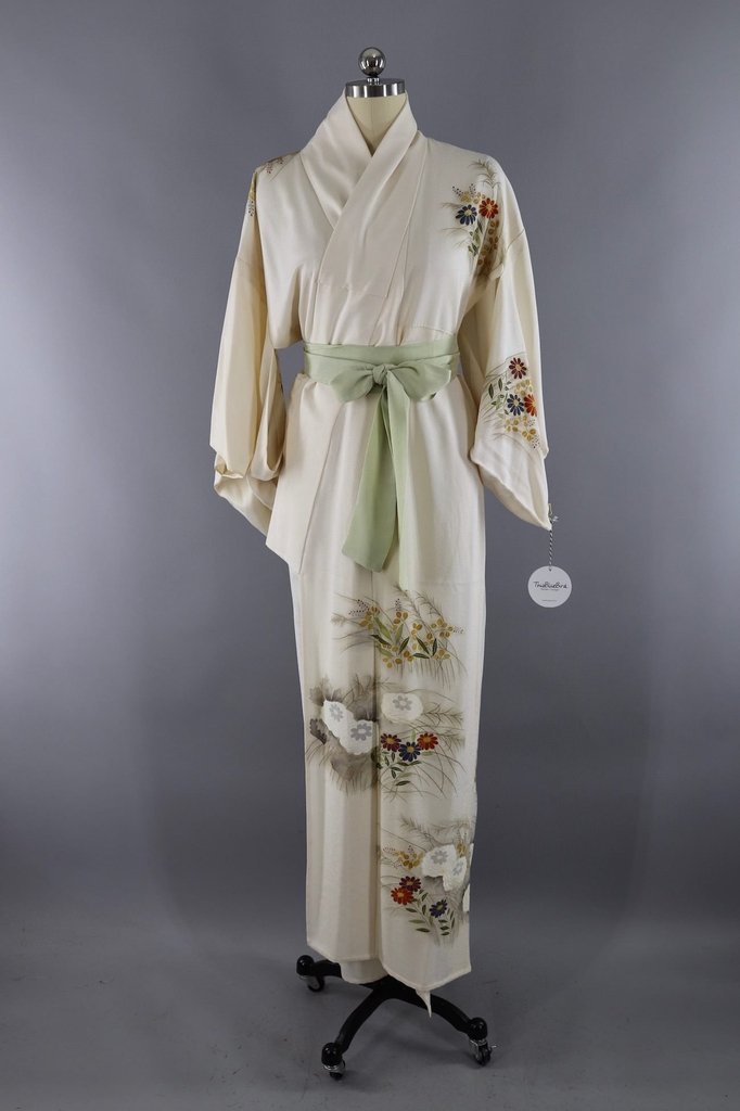 Vintage Silk Kimono Robe / Ivory Floral Print - ThisBlueBird