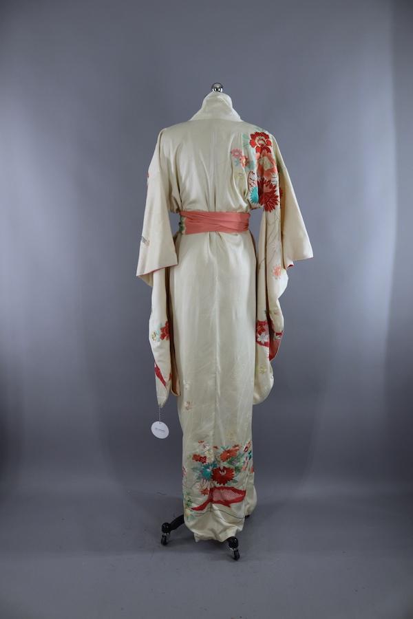 Vintage Silk Kimono Robe / Ivory & Pink Embroidered Floral - ThisBlueBird