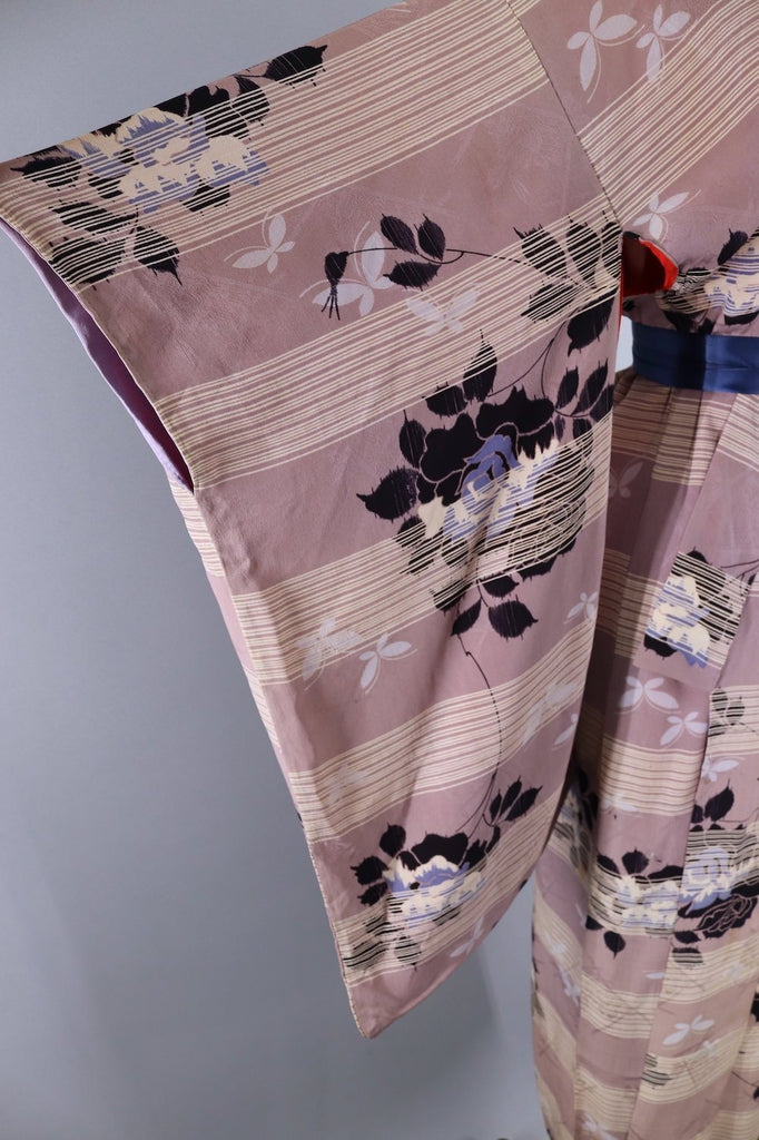 Vintage Silk Kimono Robe / Lavender Blue Floral Stripes – ThisBlueBird