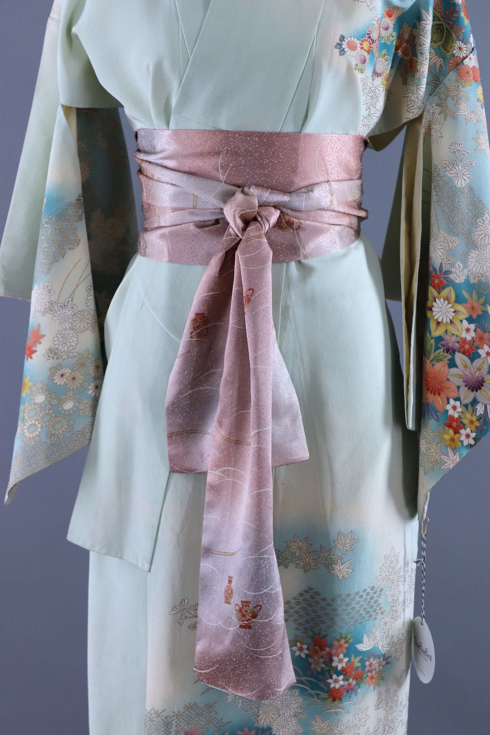 Vintage Silk Kimono Robe / Light Blue and Turquoise Floral - ThisBlueBird