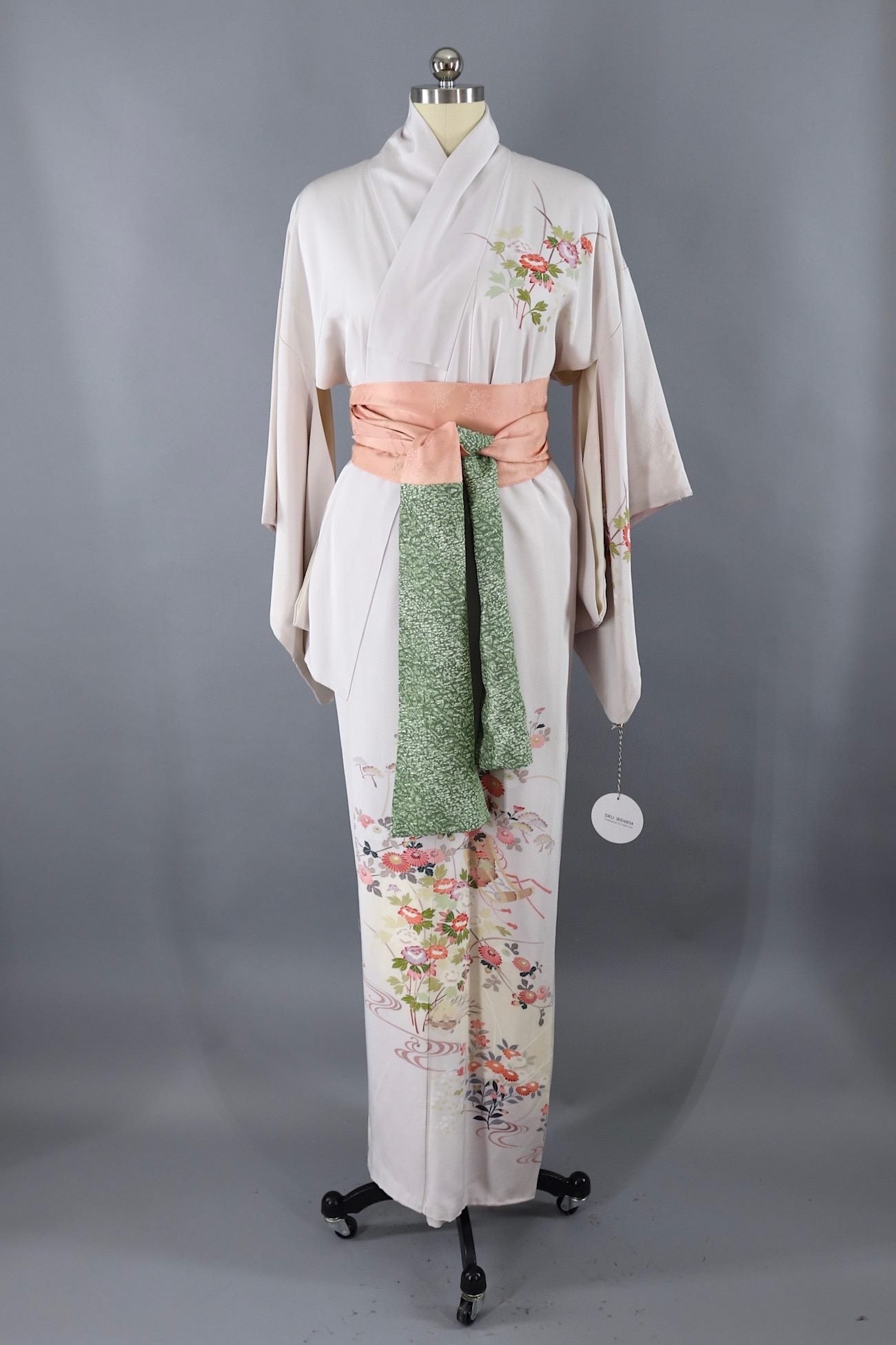 Vintage Silk Kimono Robe / Light Grey and Pink Floral Print – ThisBlueBird