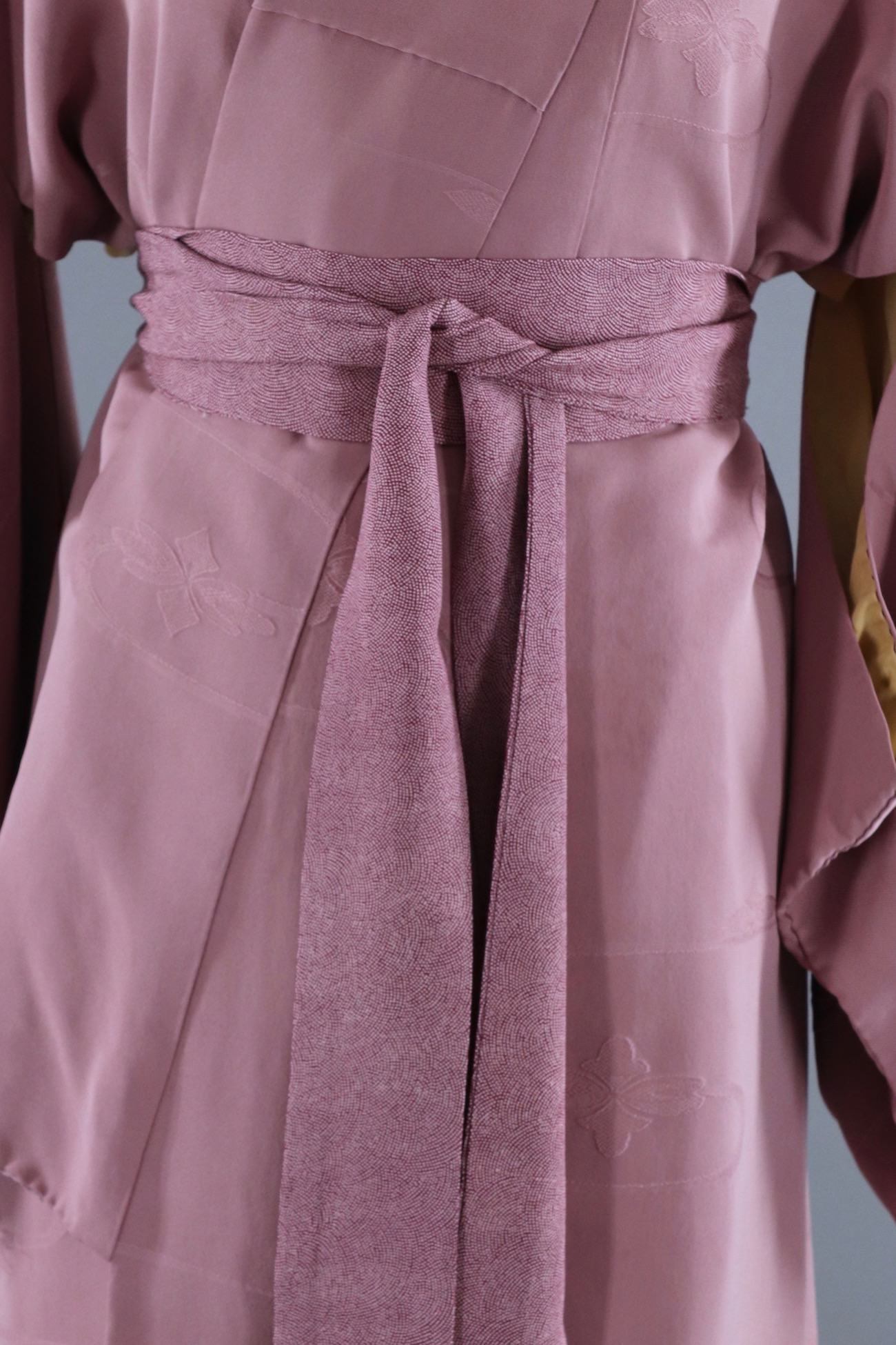 Vintage Silk Kimono Robe / Mauve Purple - ThisBlueBird